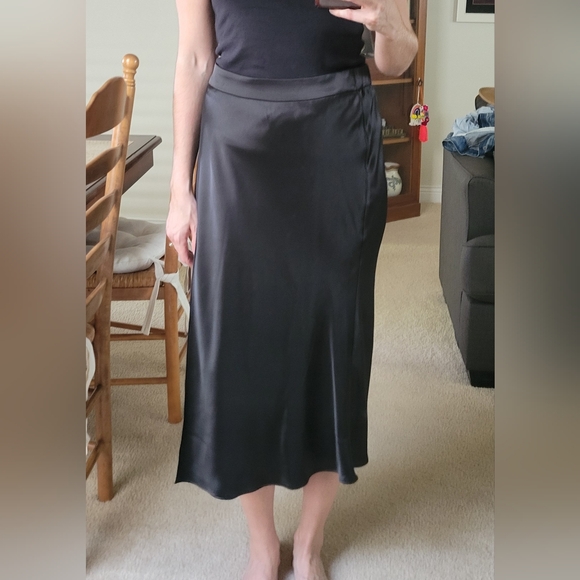 Aqua medium silky skirt - Picture 4 of 4